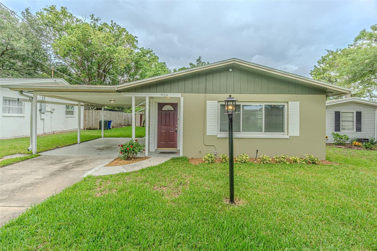 925 CEDARWOOD AVENUE — photo 1 of 25