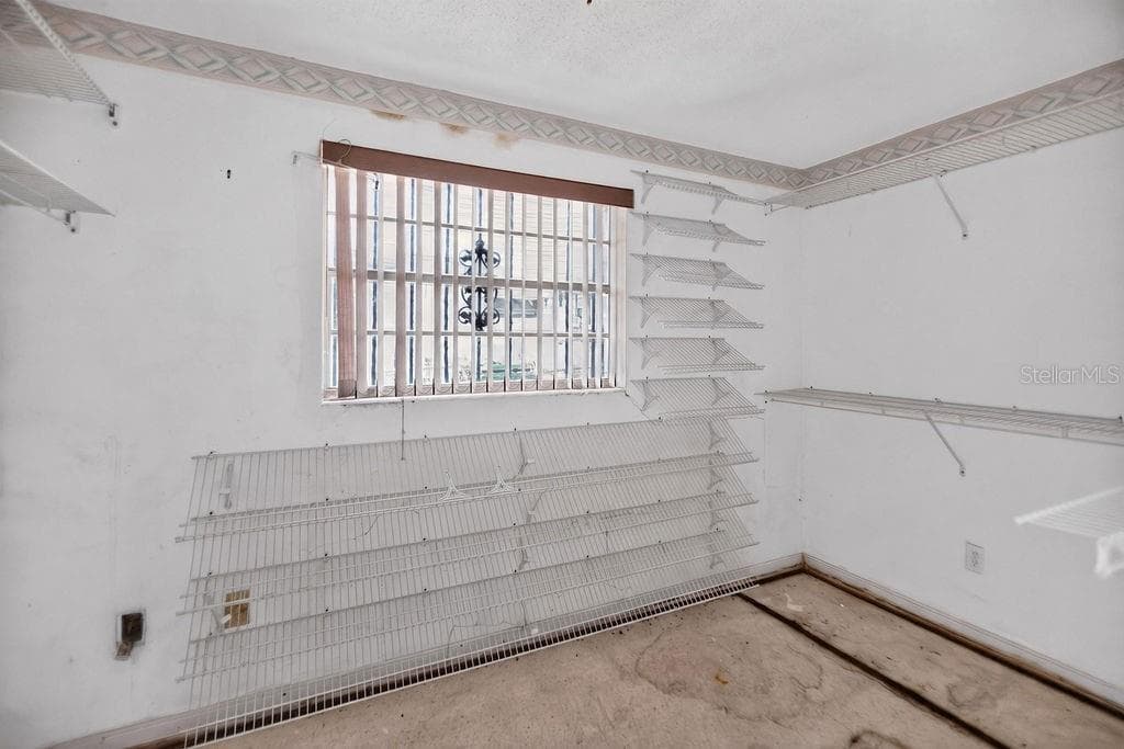 421 FREDERICK AVENUE — photo 16 of 33