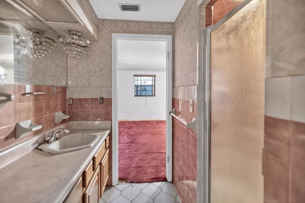 421 FREDERICK AVENUE — photo 19 of 33