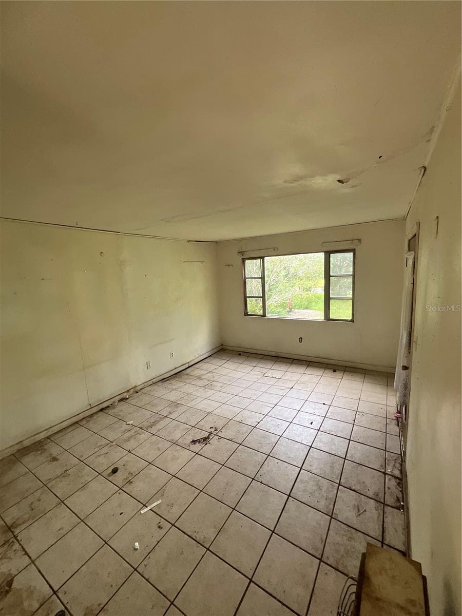 265 13TH AVENUE — photo 3 of 13