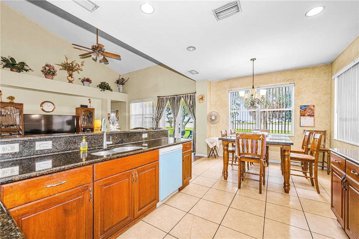 11217 LAUREL BROOK COURT — photo 9 of 47