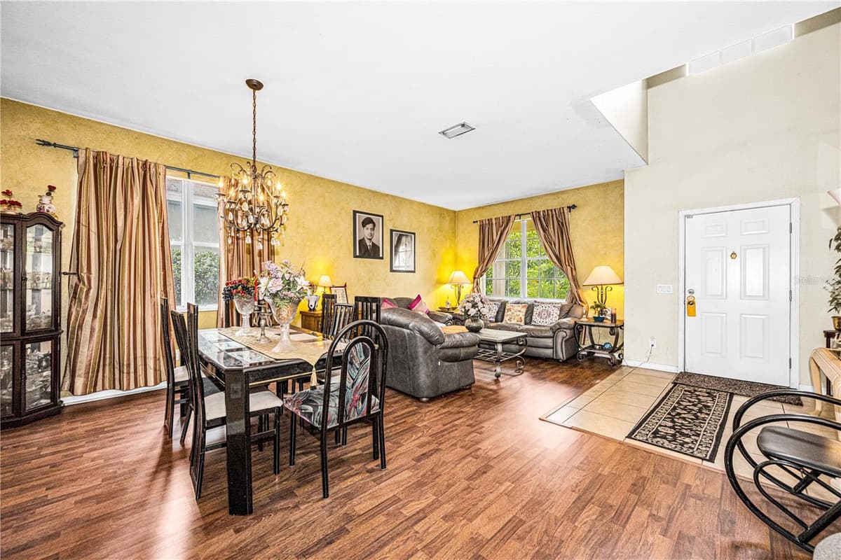 11217 LAUREL BROOK COURT — photo 5 of 47