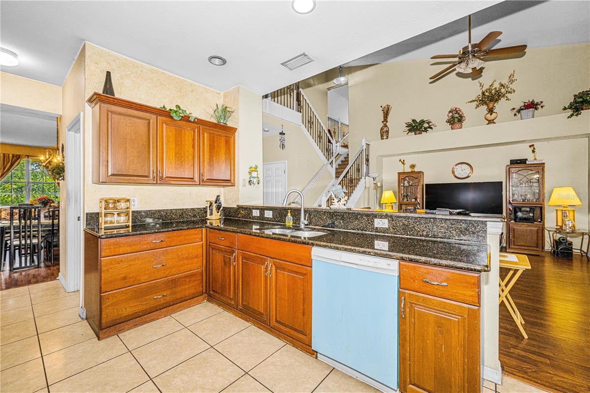 11217 LAUREL BROOK COURT — photo 11 of 47