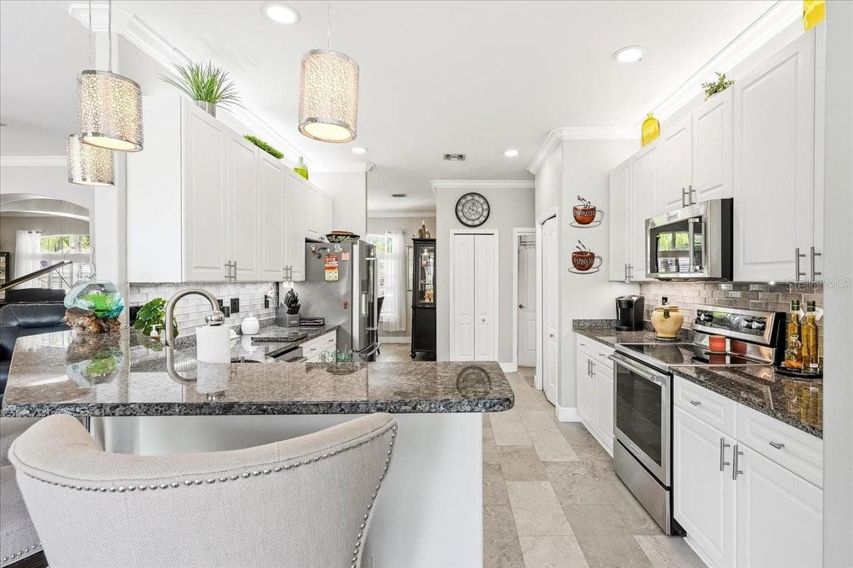 8905 CYPRESS PRESERVE PLACE — photo 15 of 43