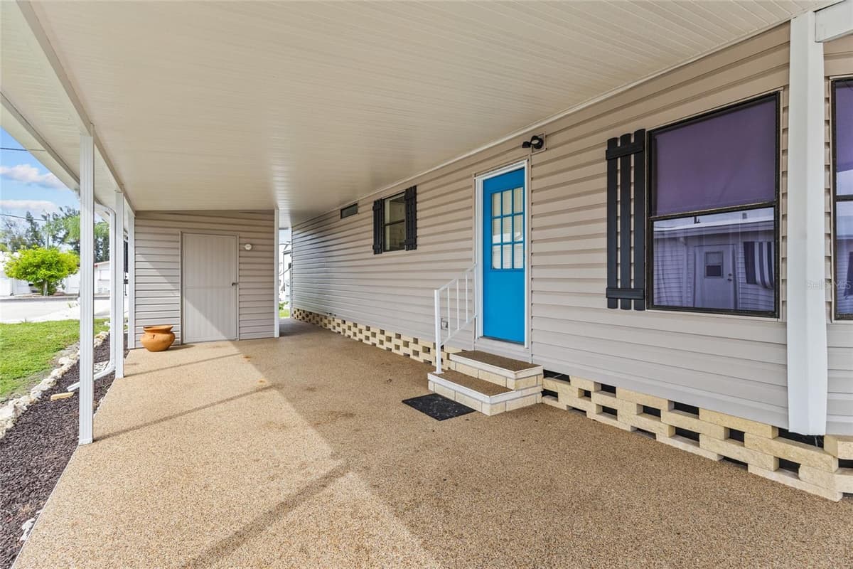 10315 CORTEZ ROAD — photo 4 of 40