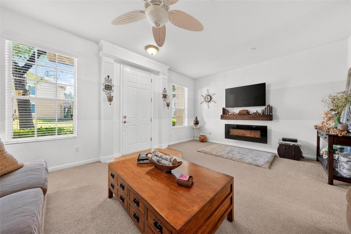 12914 VENNETTA WAY — photo 10 of 49