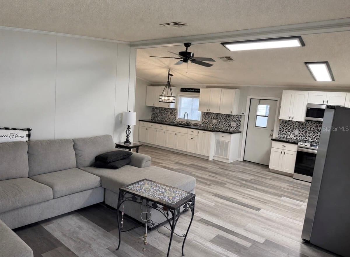 3107 IDA DRIVE — photo 4 of 19