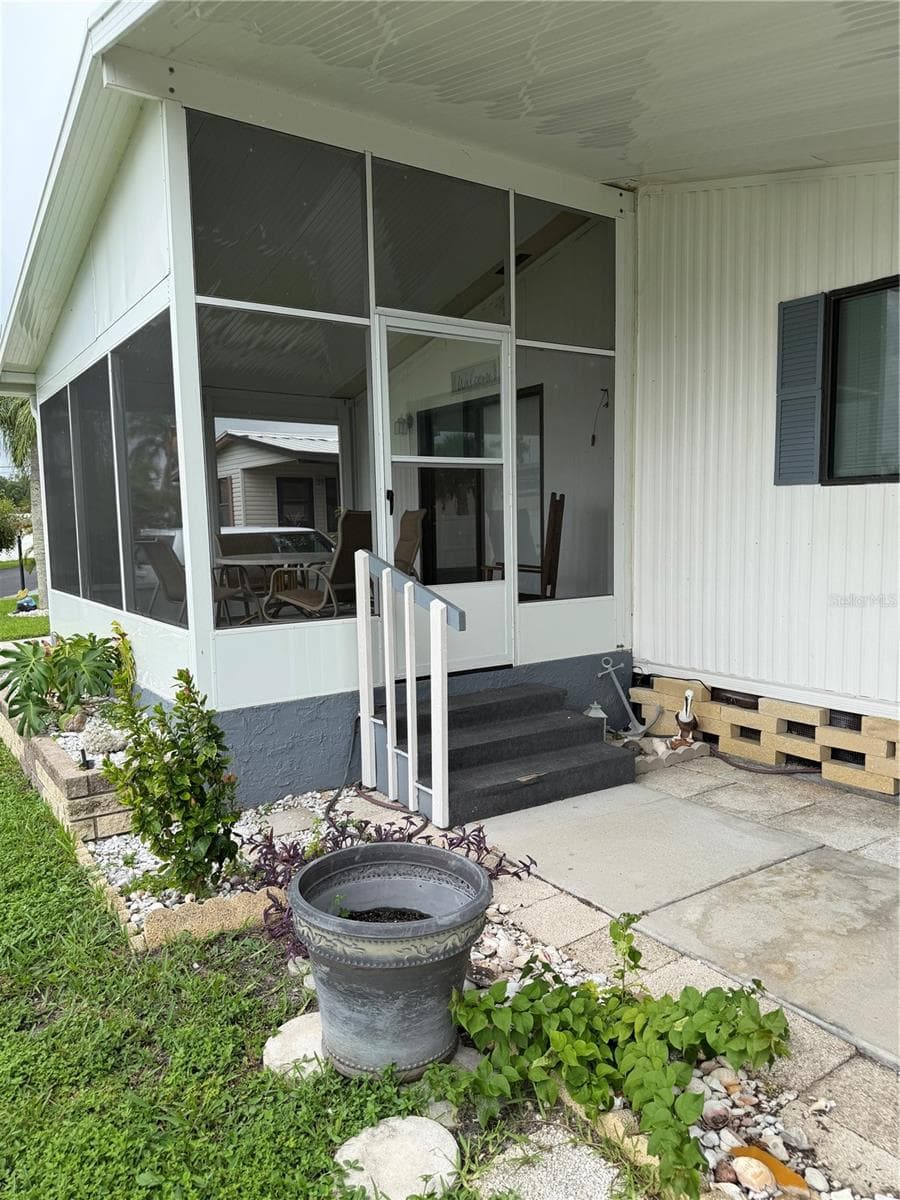 3107 IDA DRIVE — photo 15 of 19