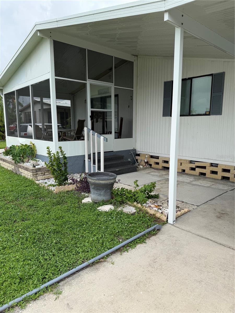 3107 IDA DRIVE — photo 16 of 19