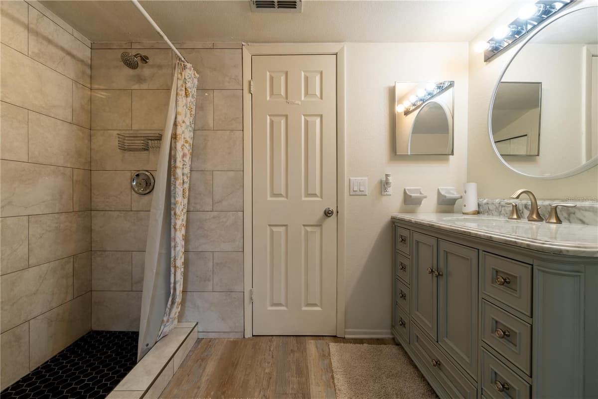 4003 BAYSIDE COURT — photo 48 of 66