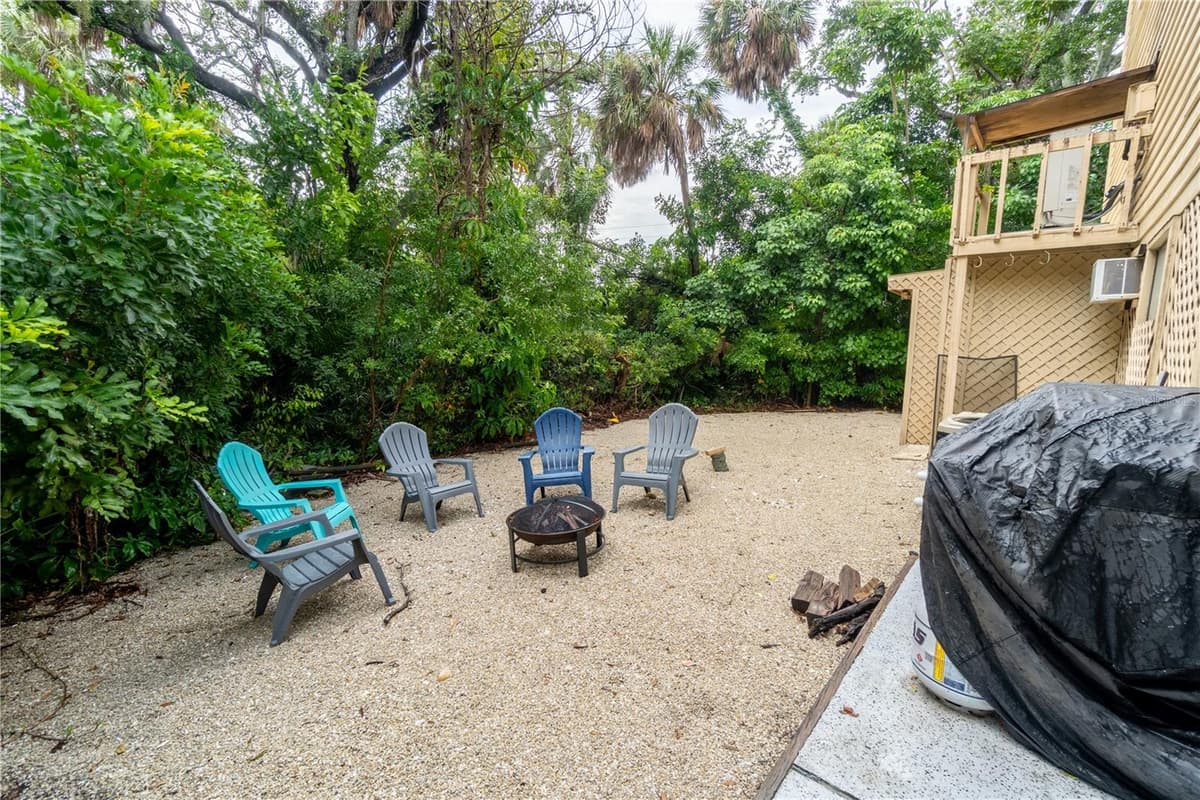 4003 BAYSIDE COURT — photo 12 of 66