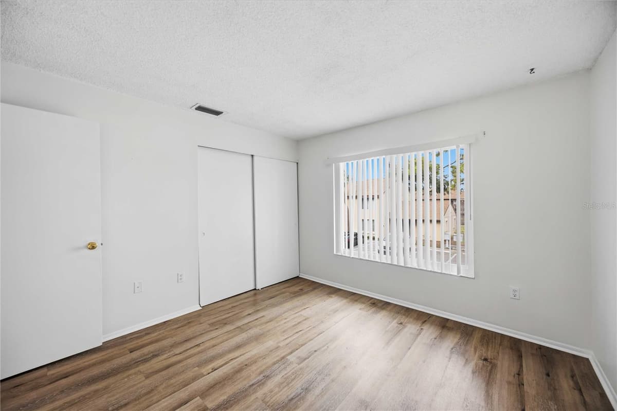 2752 HIDDEN LAKE BOULEVARD — photo 17 of 29