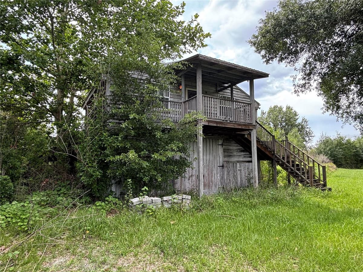 4670 ANDERSON ROAD — photo 10 of 56