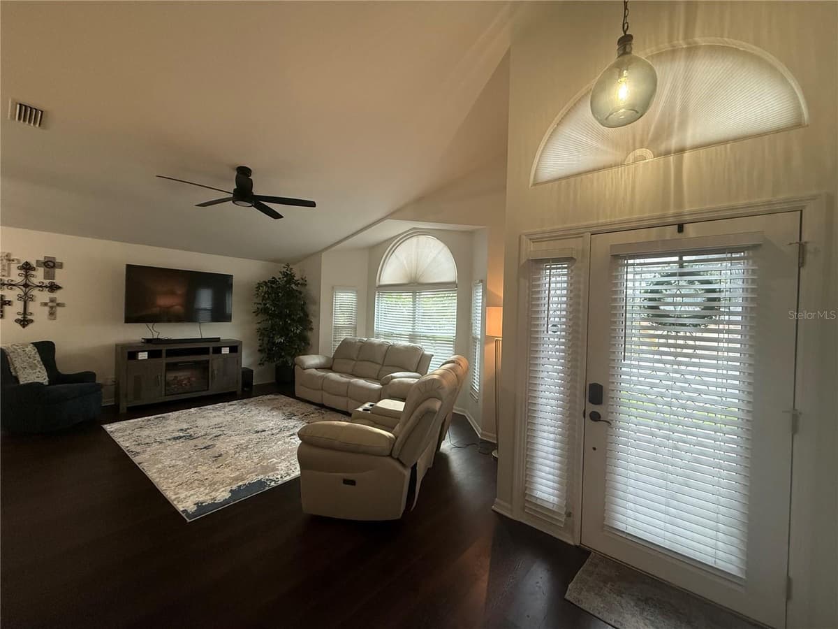 6060 CONDOR DRIVE — photo 6 of 22