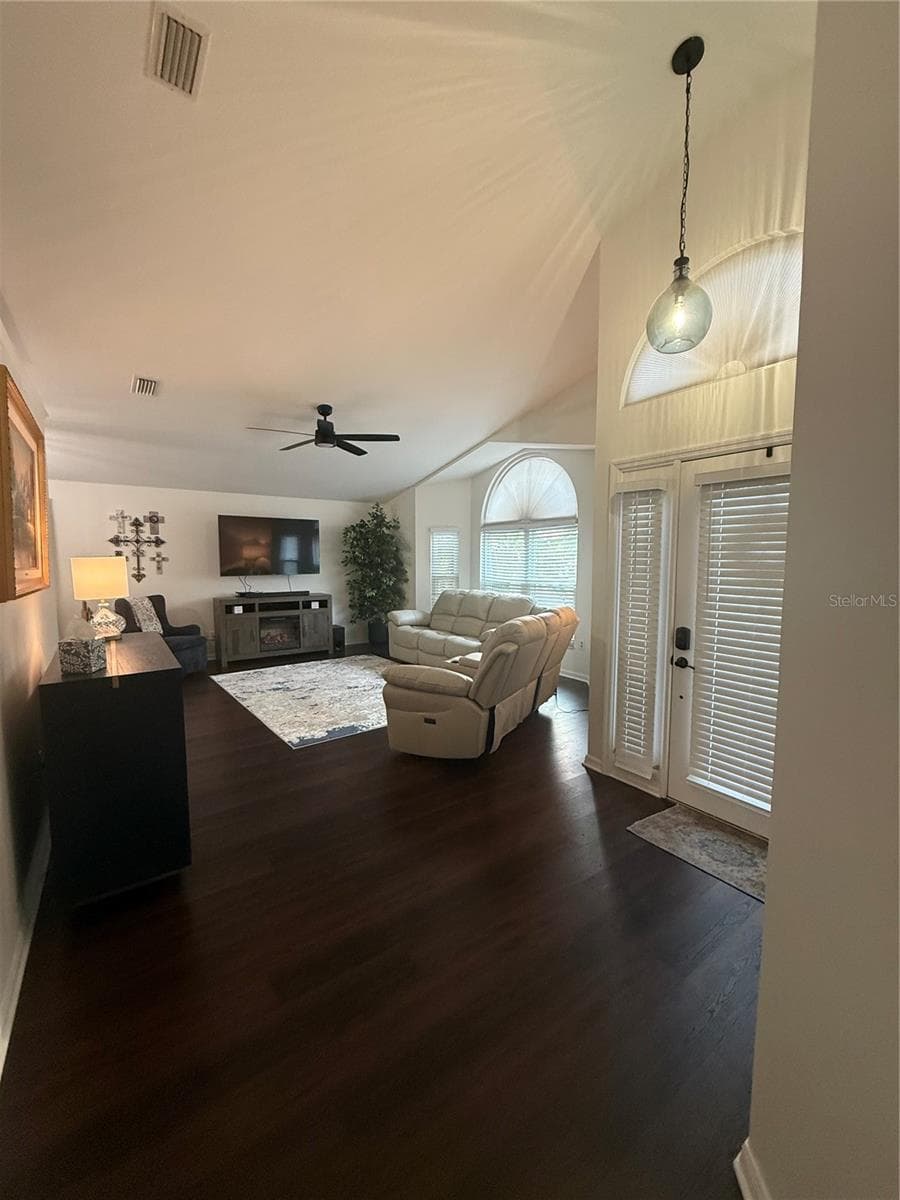 6060 CONDOR DRIVE — photo 3 of 22