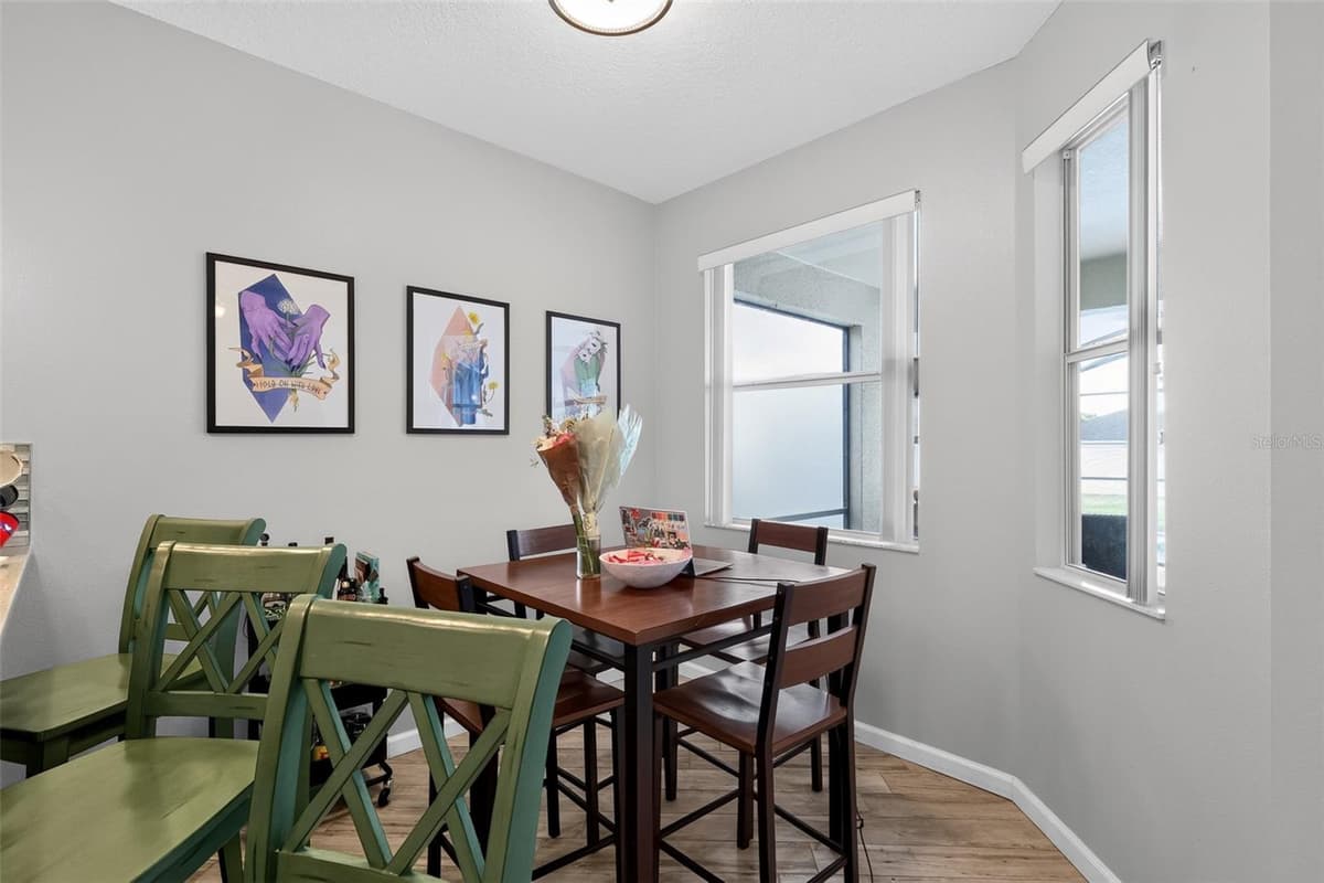 304 CALABAY PARC BOULEVARD — photo 13 of 36