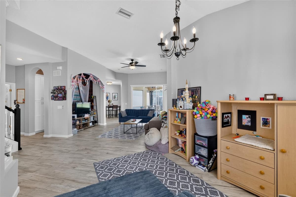 304 CALABAY PARC BOULEVARD — photo 34 of 36