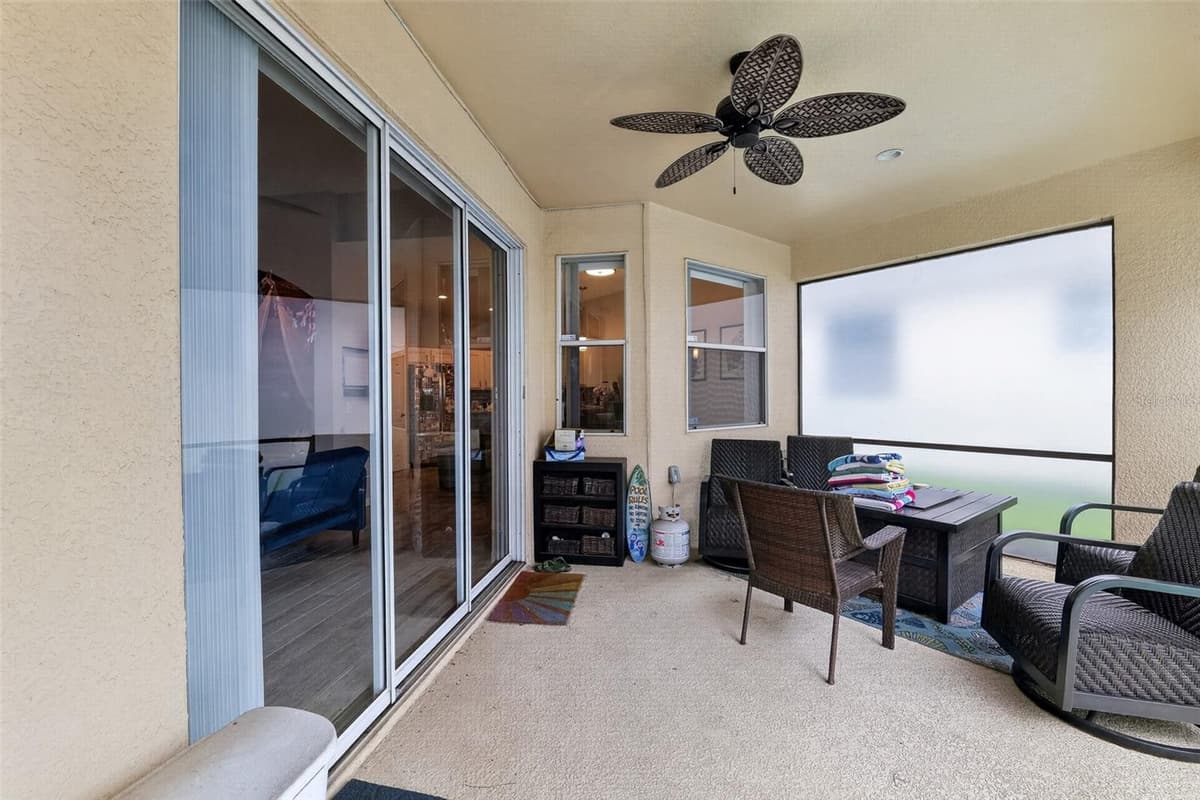 304 CALABAY PARC BOULEVARD — photo 3 of 36