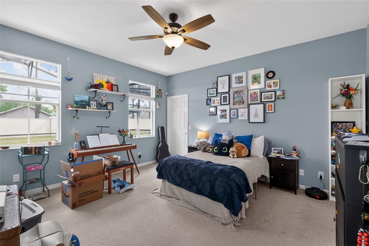 304 CALABAY PARC BOULEVARD — photo 15 of 36