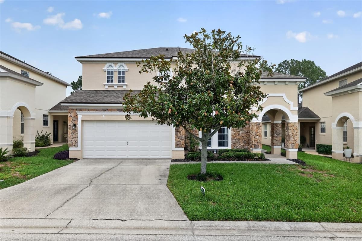 304 CALABAY PARC BOULEVARD — photo 4 of 36