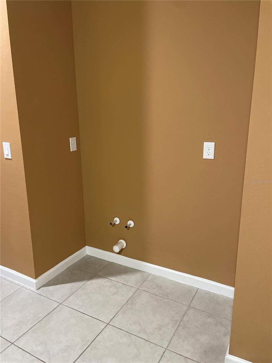 1055 SUGARWOOD STREET — photo 15 of 27