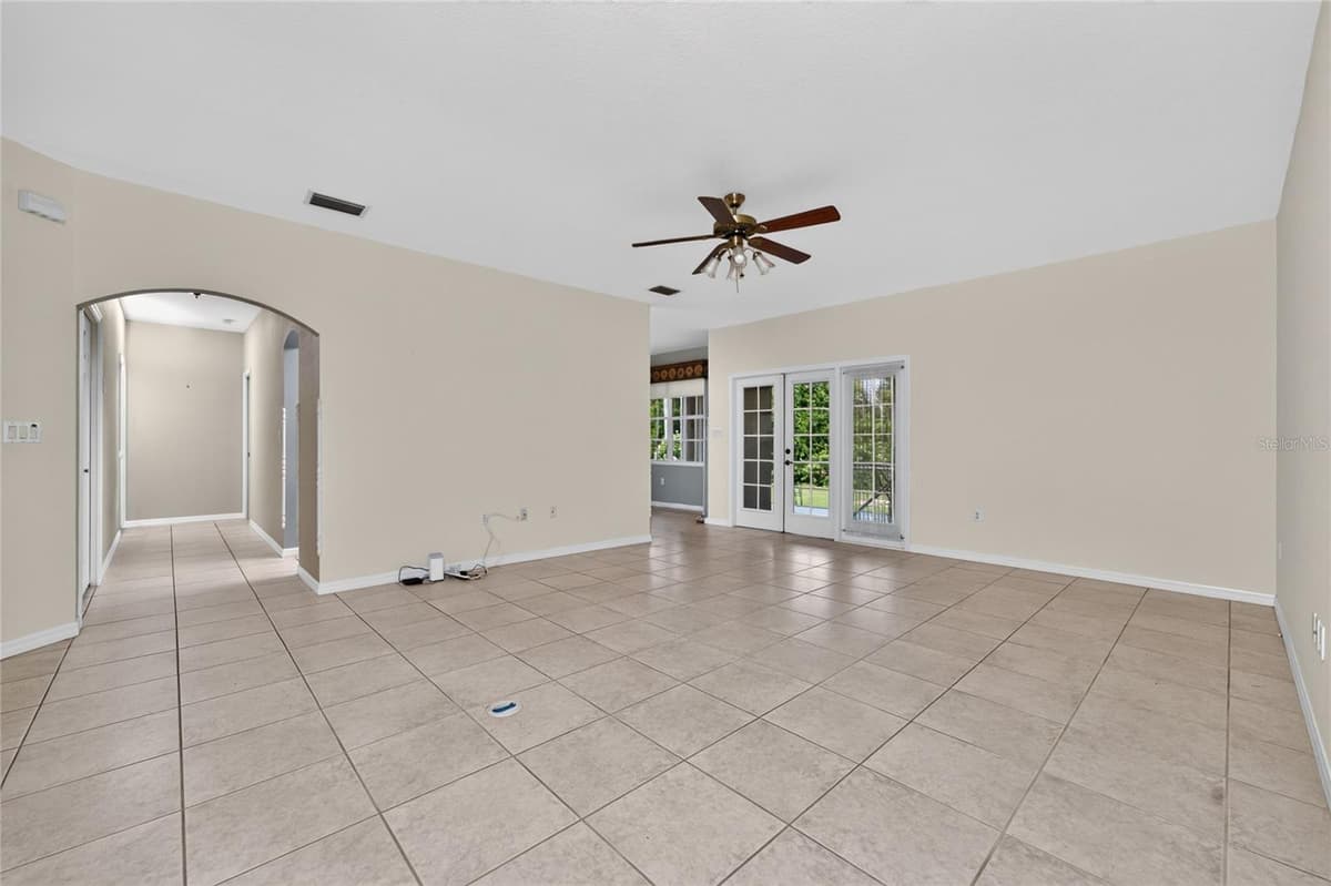 7011 N PLUM TREE — photo 12 of 83
