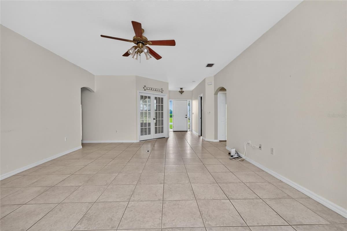 7011 N PLUM TREE — photo 13 of 83