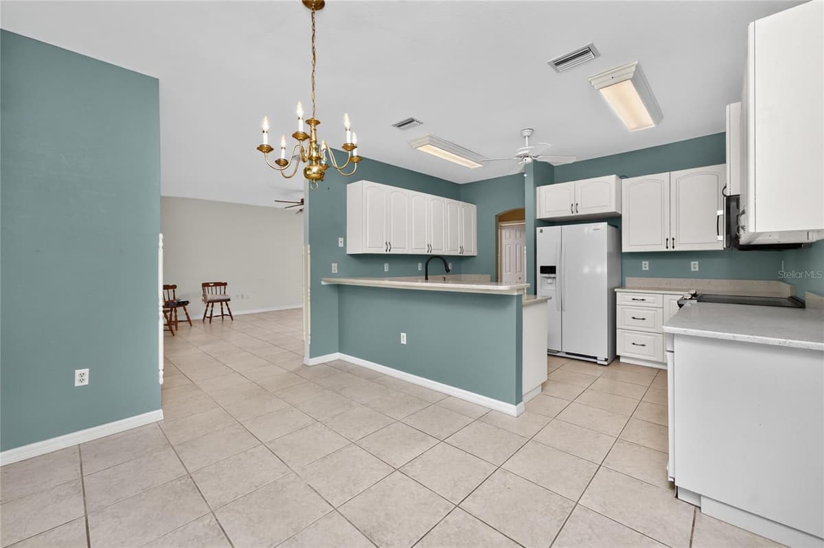 7011 N PLUM TREE — photo 18 of 83