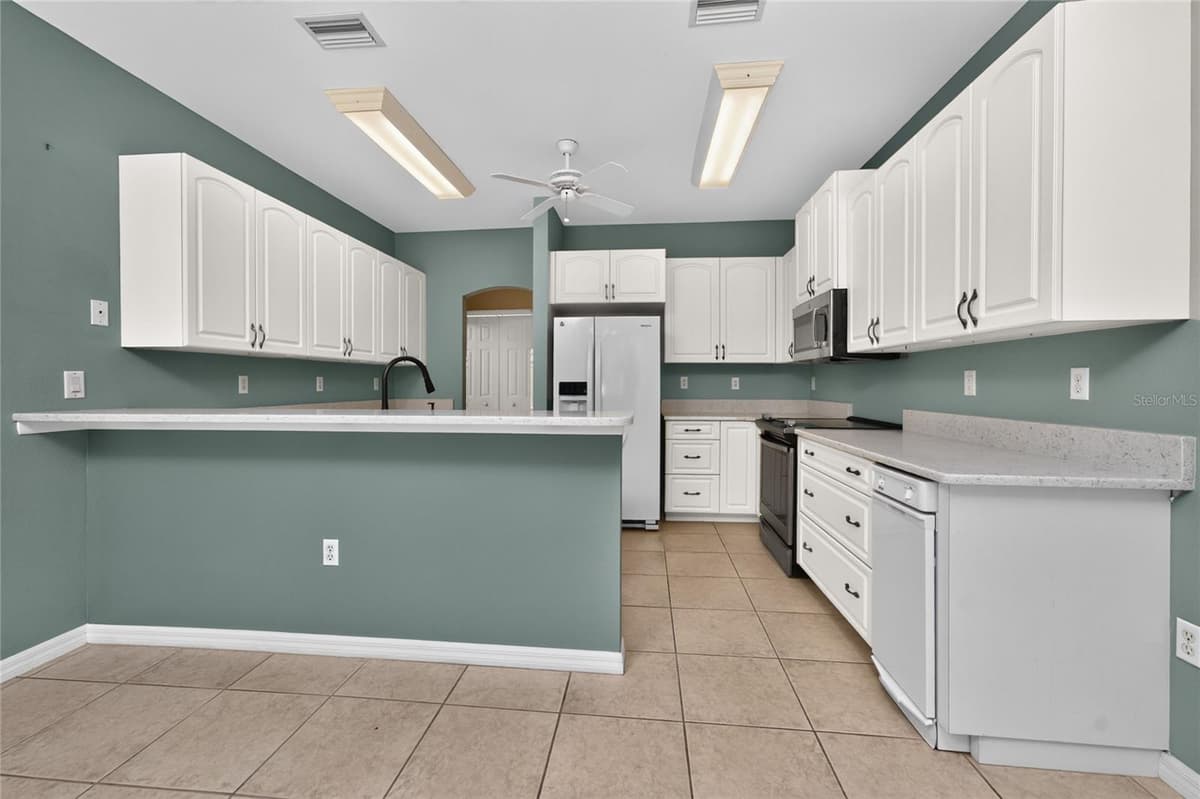 7011 N PLUM TREE — photo 17 of 83
