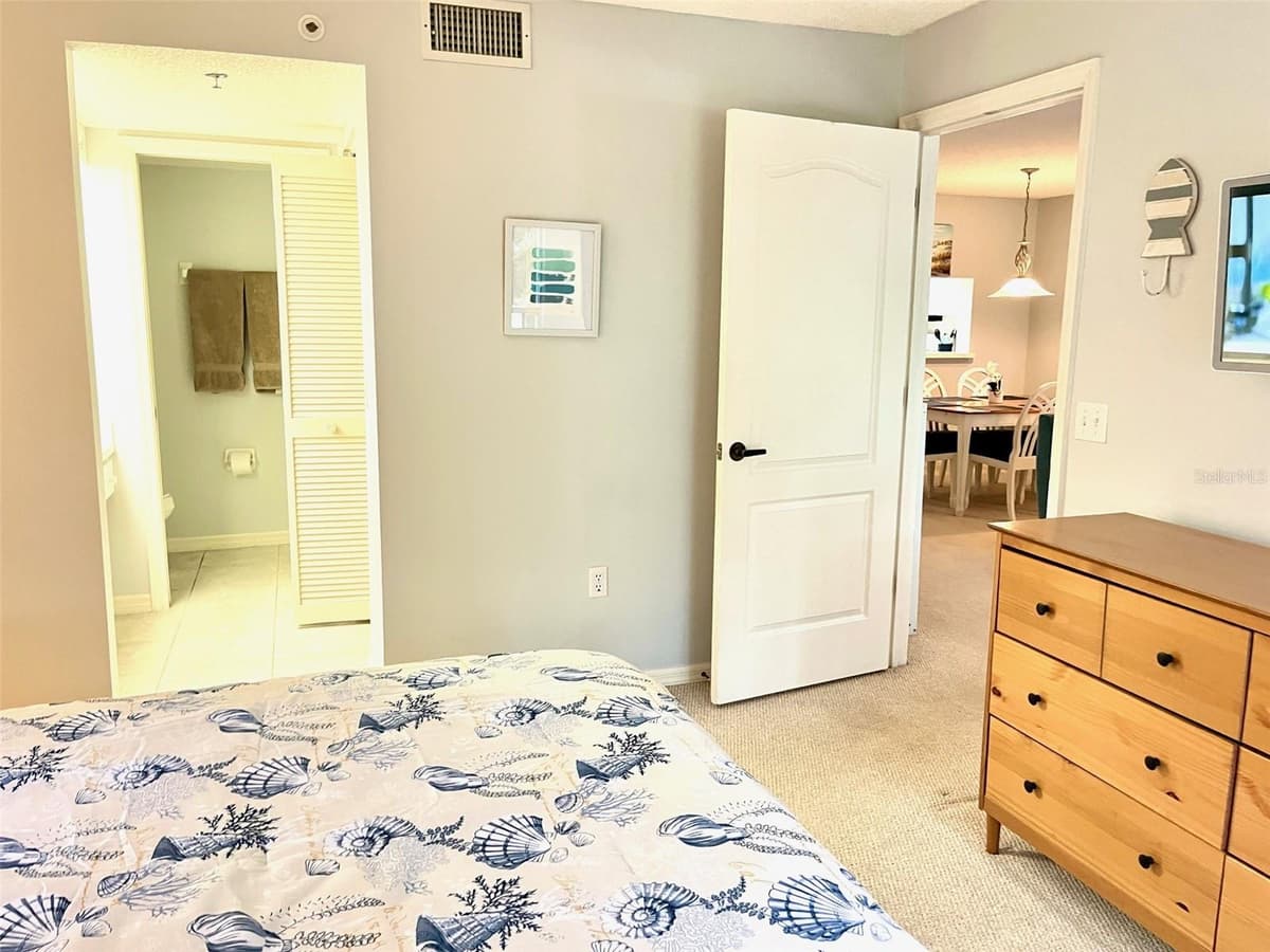 6507 STONE RIVER ROAD — photo 18 of 57