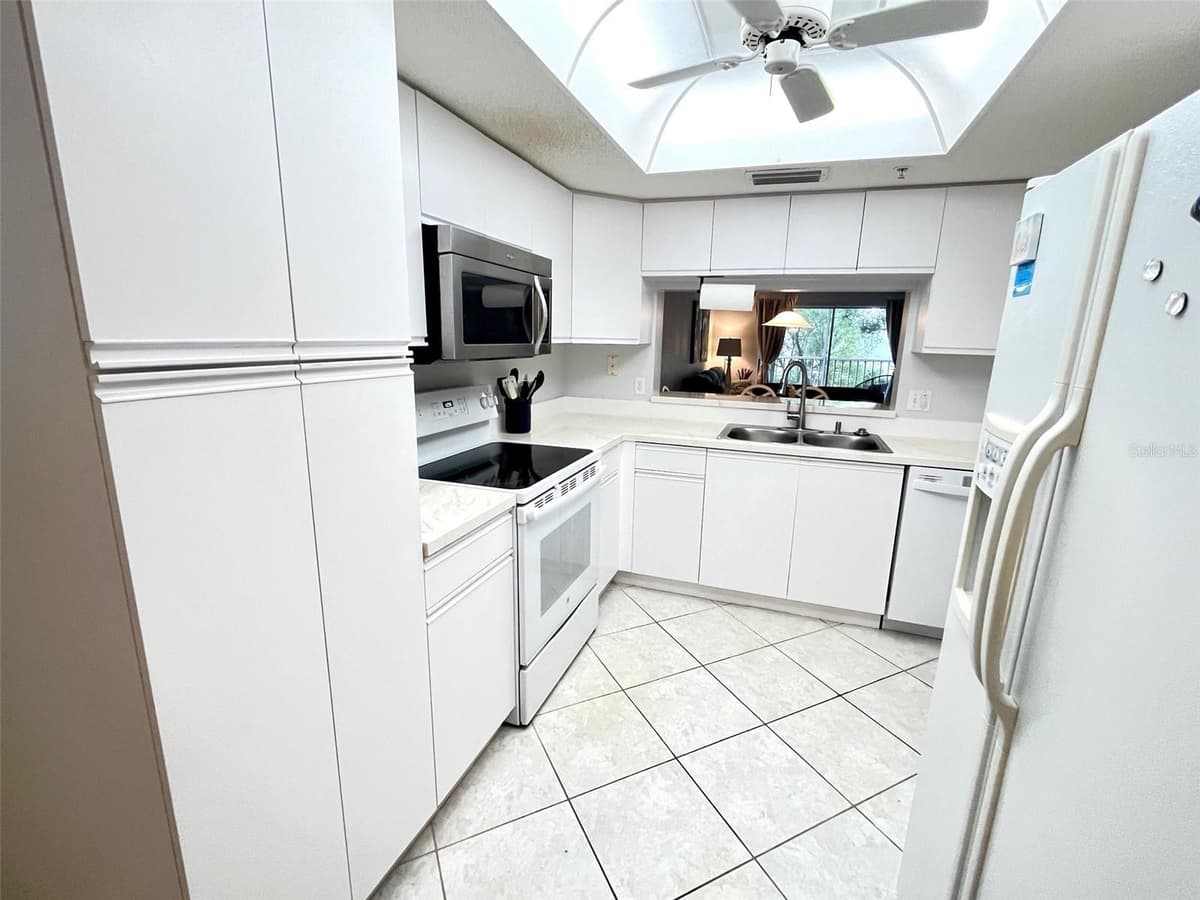 6507 STONE RIVER ROAD — photo 8 of 57