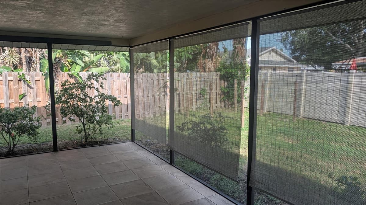 3720 PIN OAKS STREET — photo 10 of 15