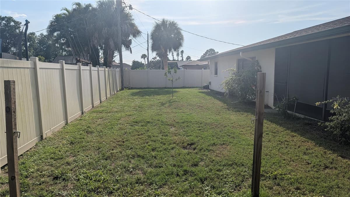 3720 PIN OAKS STREET — photo 11 of 15