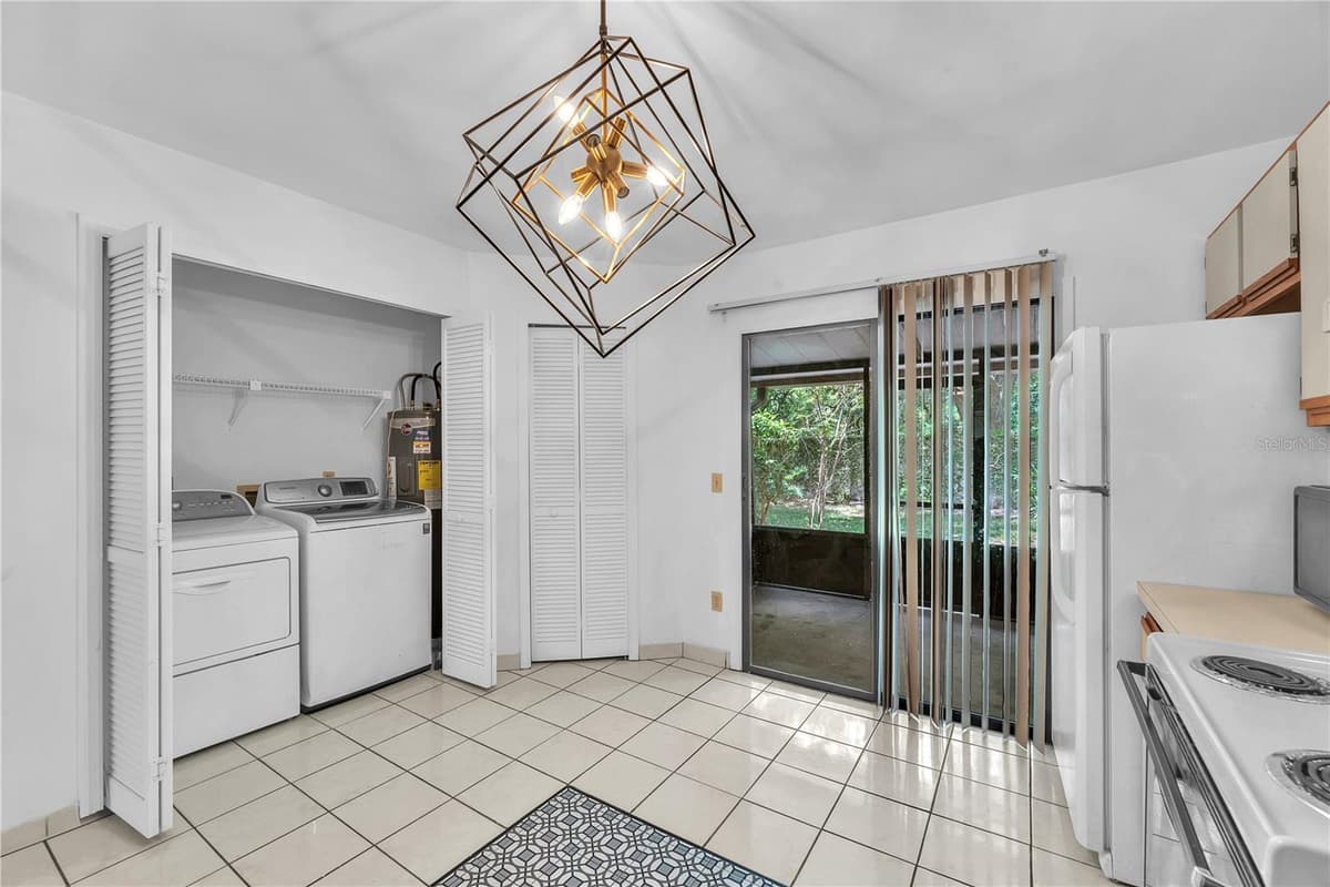 5100 BURCHETTE ROAD — photo 13 of 29