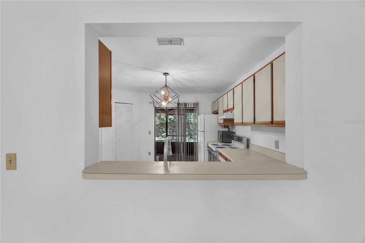 5100 BURCHETTE ROAD — photo 8 of 29