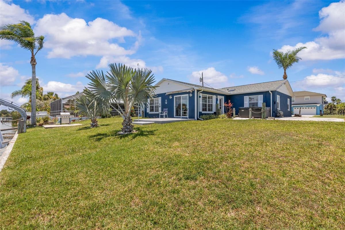 3388 OLEANDER DRIVE — photo 43 of 47