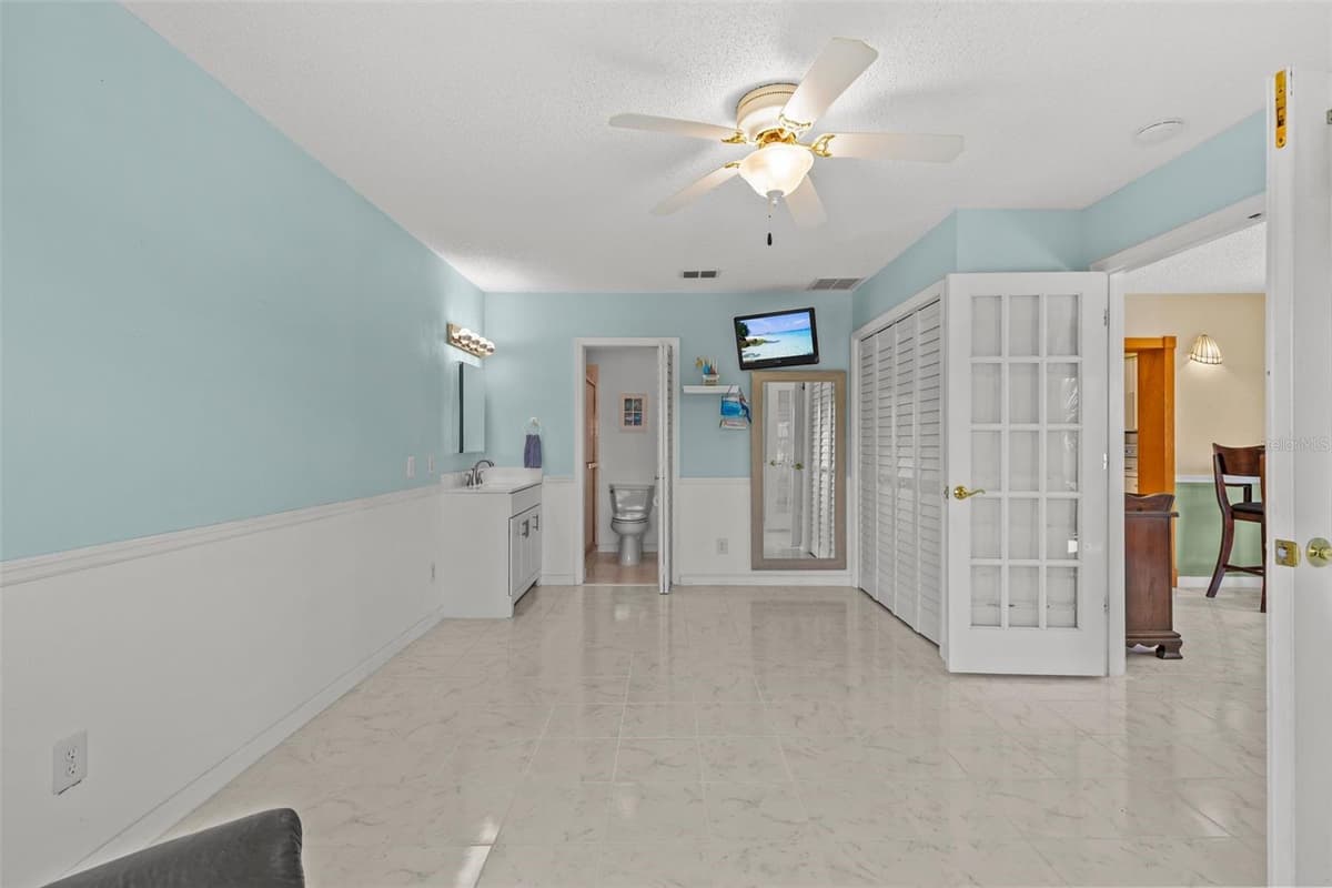 3388 OLEANDER DRIVE — photo 28 of 47