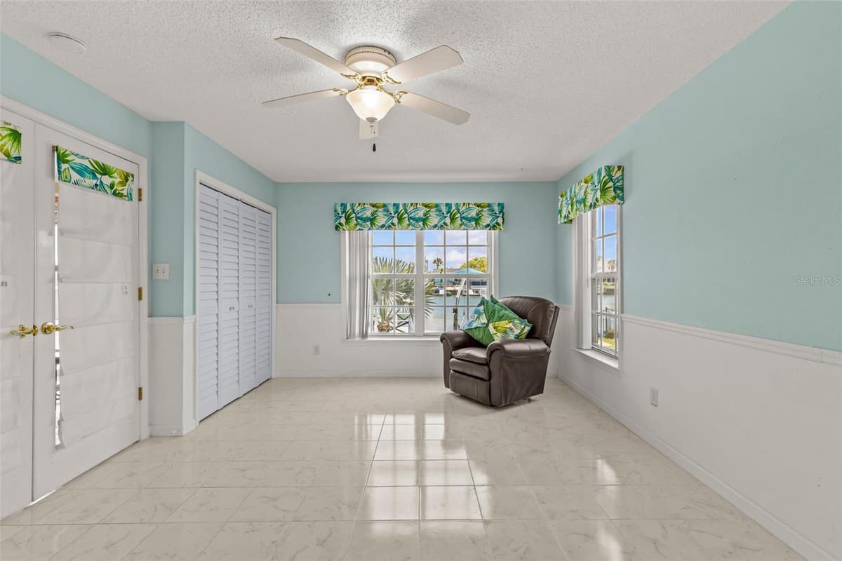 3388 OLEANDER DRIVE — photo 26 of 47