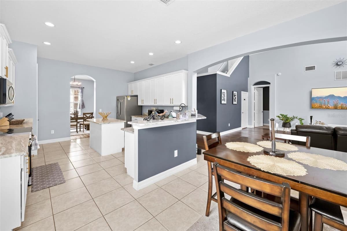 4501 BIRCHFIELD LOOP — photo 17 of 51