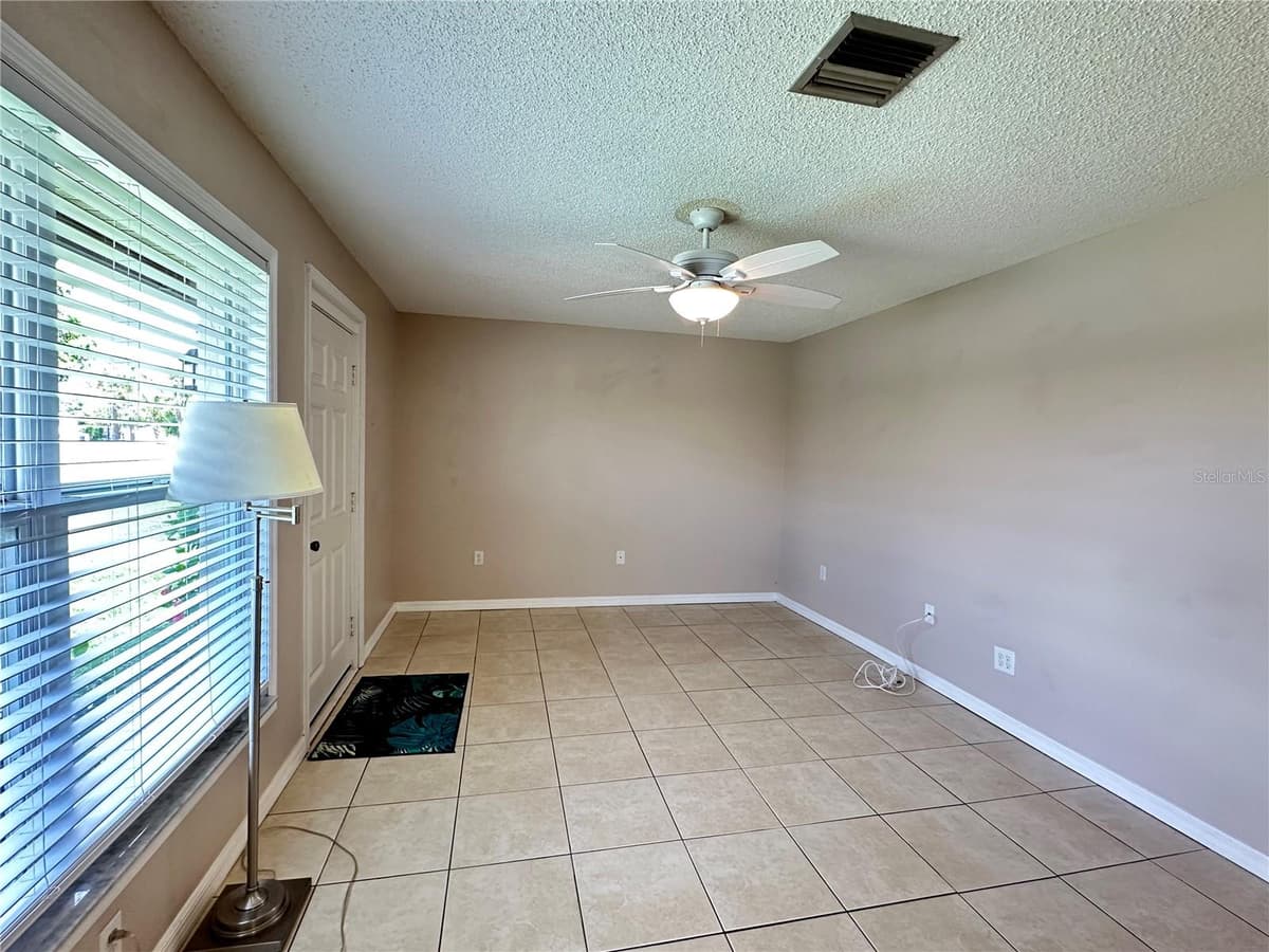 21150 GERTRUDE AVENUE — photo 4 of 21