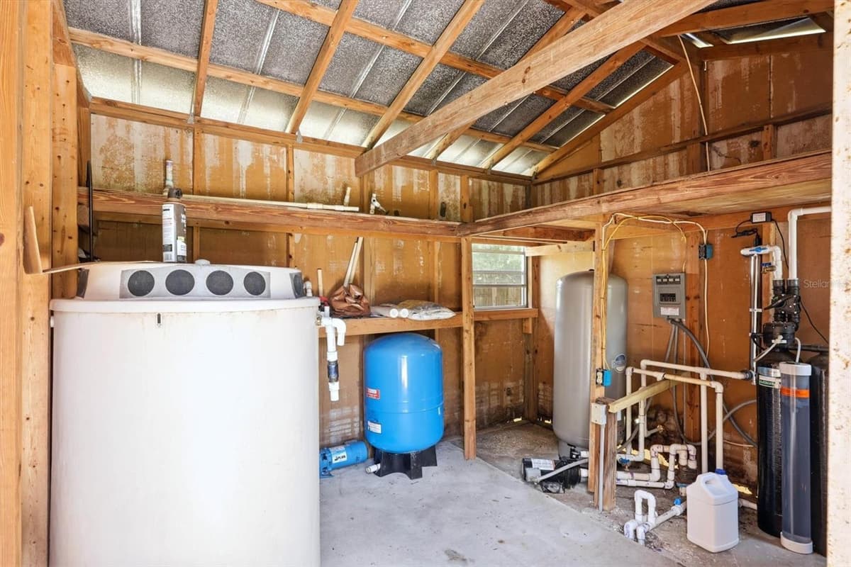 4917 BROWN ROAD — photo 42 of 65