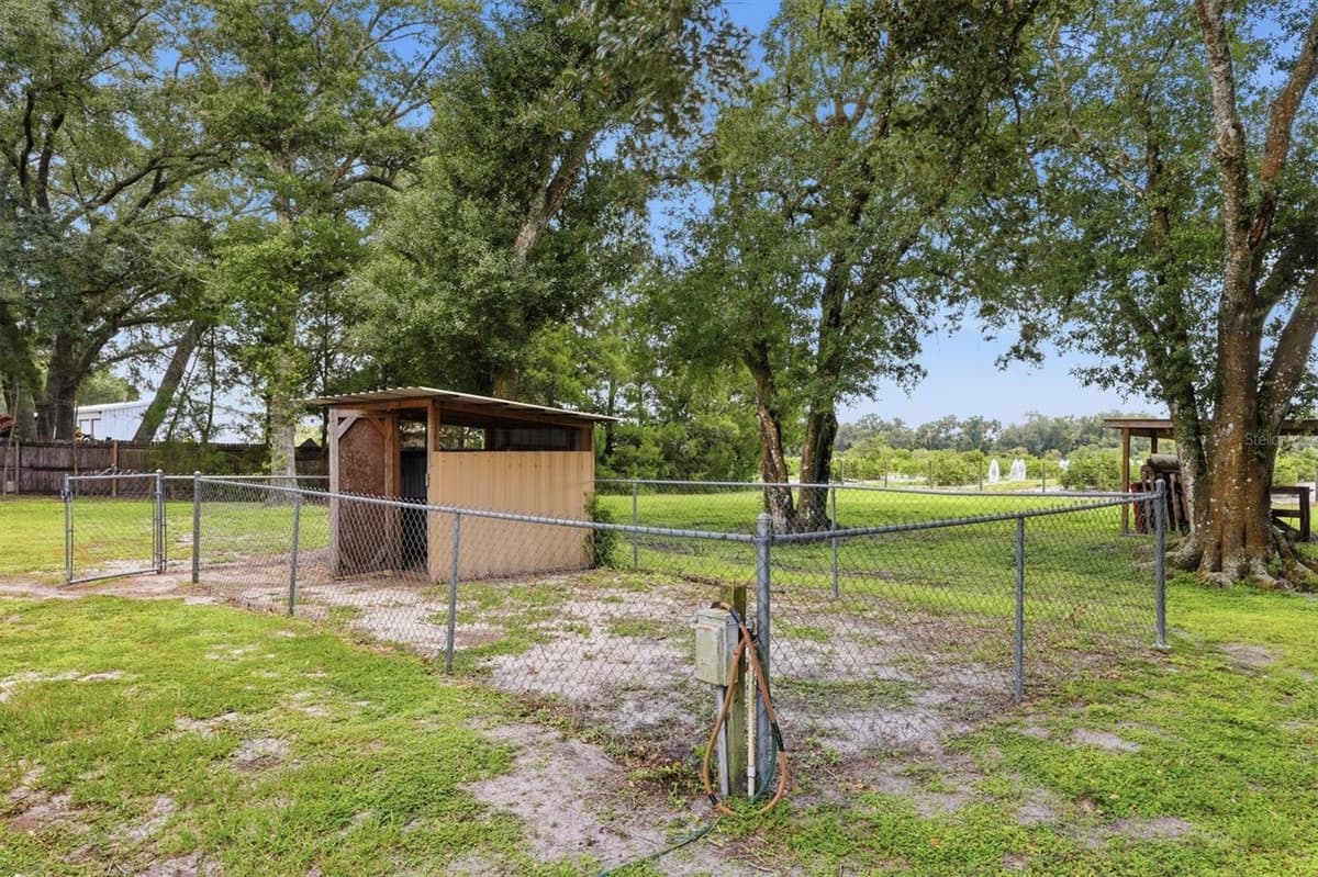 4917 BROWN ROAD — photo 43 of 65