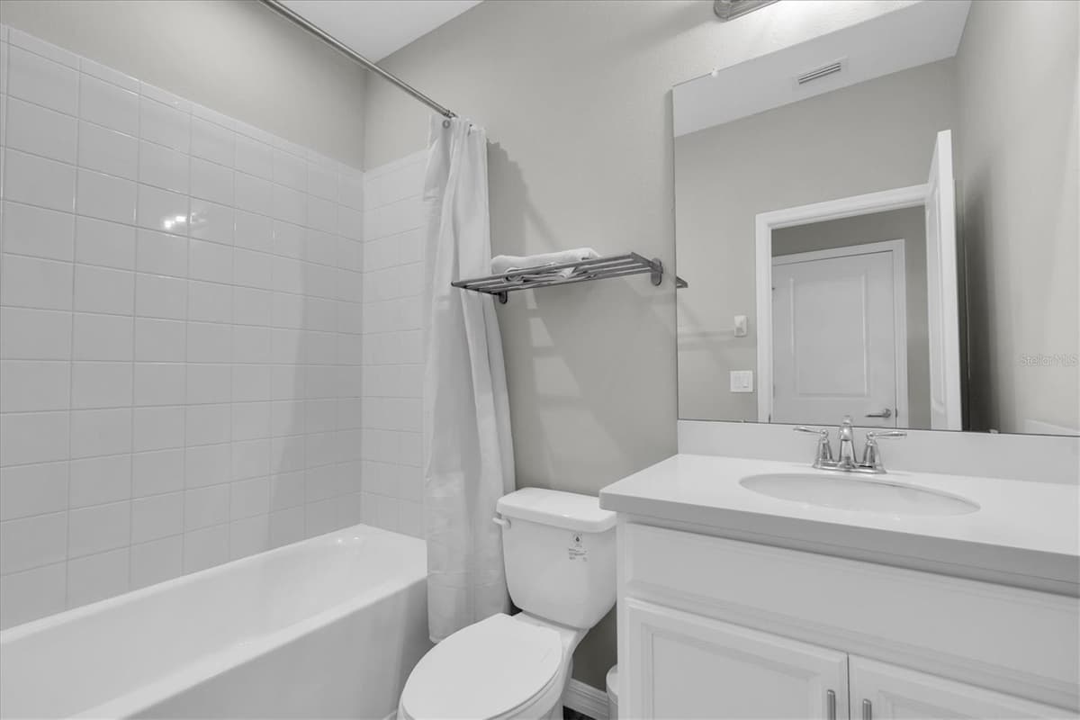 13709 STANSIL AVENUE — photo 33 of 71