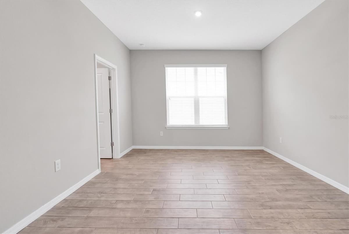 13709 STANSIL AVENUE — photo 39 of 71