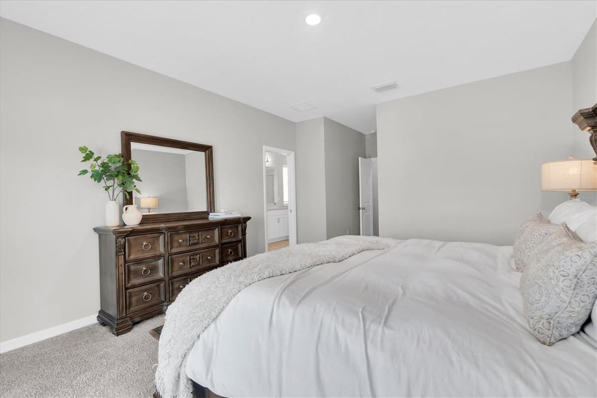 13709 STANSIL AVENUE — photo 23 of 71