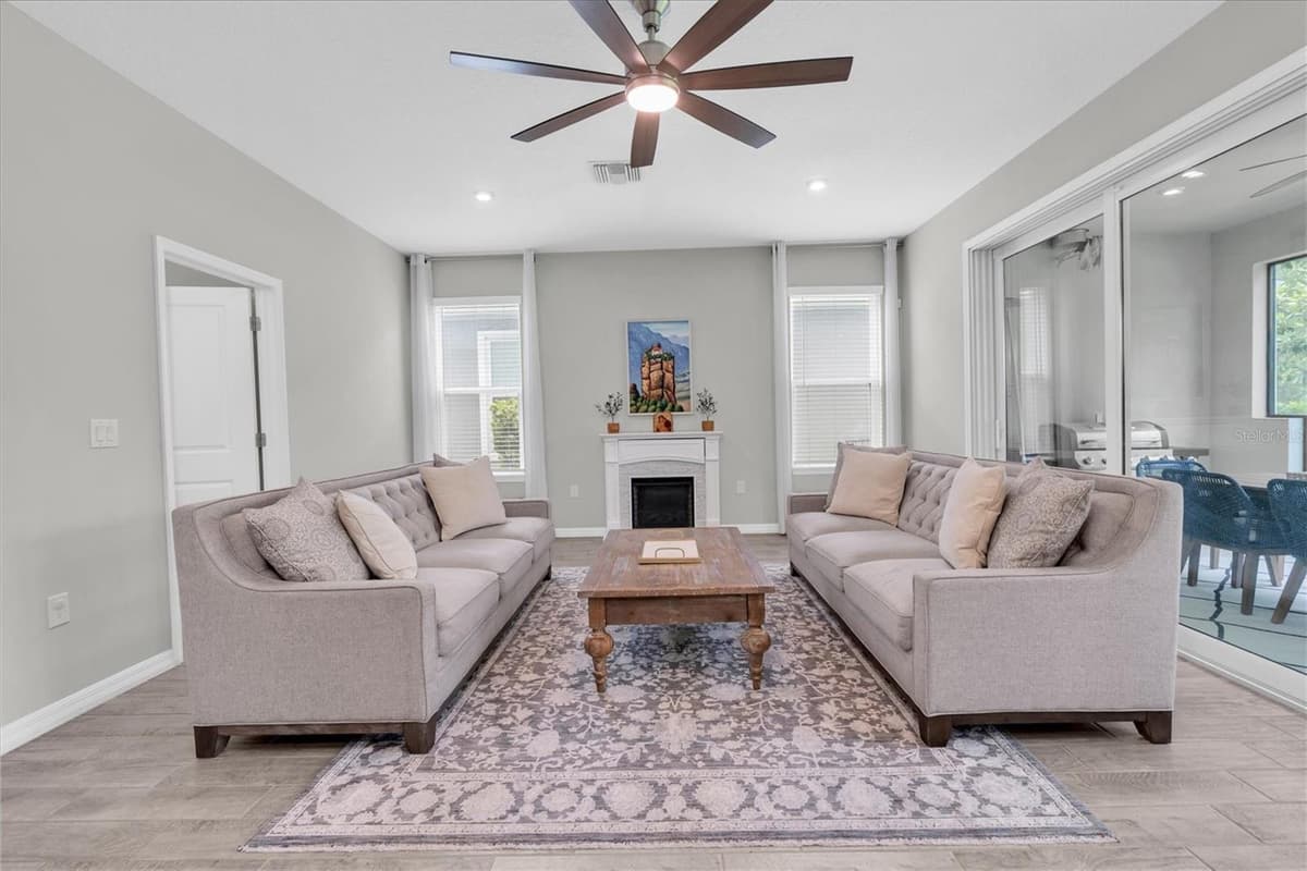 13709 STANSIL AVENUE — photo 12 of 71