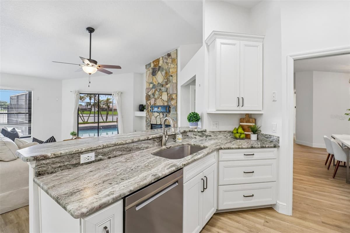 14636 EAGLES CROSSING DRIVE — photo 23 of 63