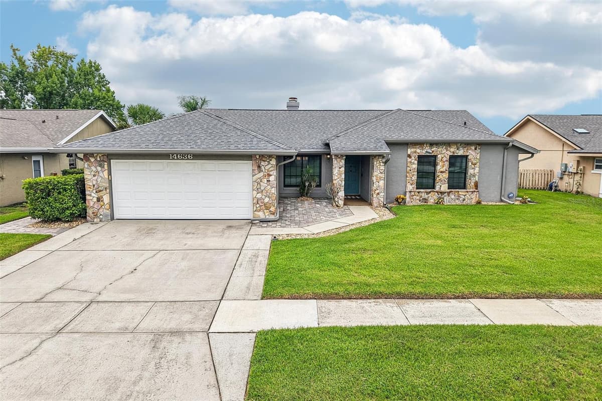 14636 EAGLES CROSSING DRIVE — photo 9 of 63