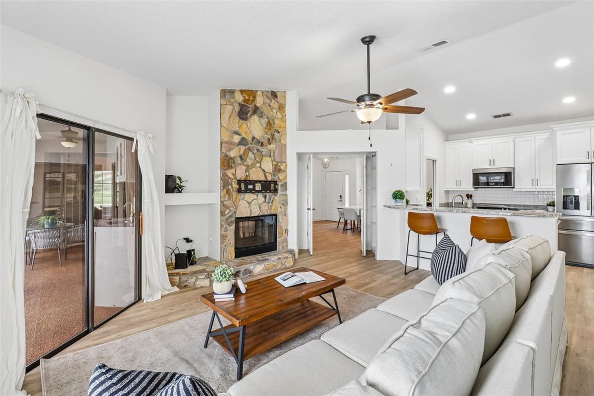 14636 EAGLES CROSSING DRIVE — photo 20 of 63