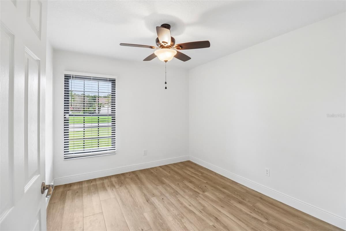 14636 EAGLES CROSSING DRIVE — photo 33 of 63